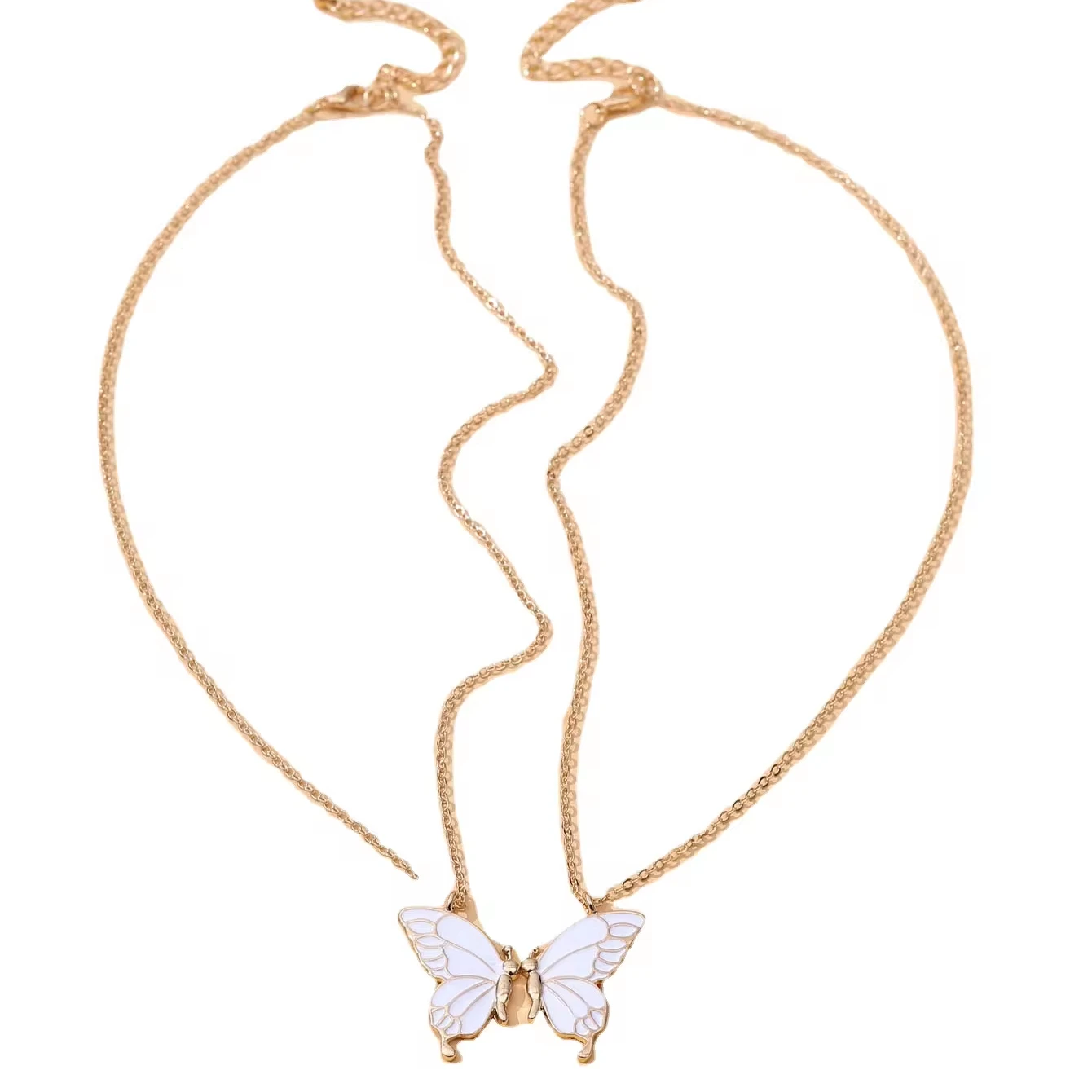 Ожерелье с подвеской в виде бабочки