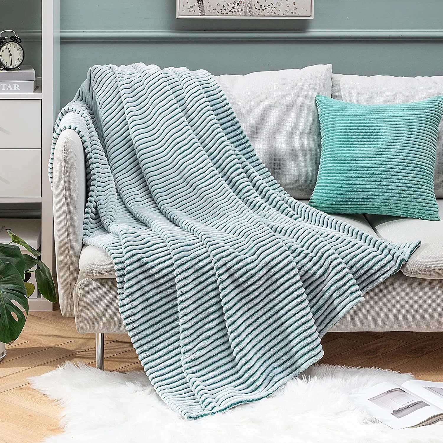 wholesale bestseller plain color thick coral flannel fleece throw blankets plaid for home hotel sofa couch