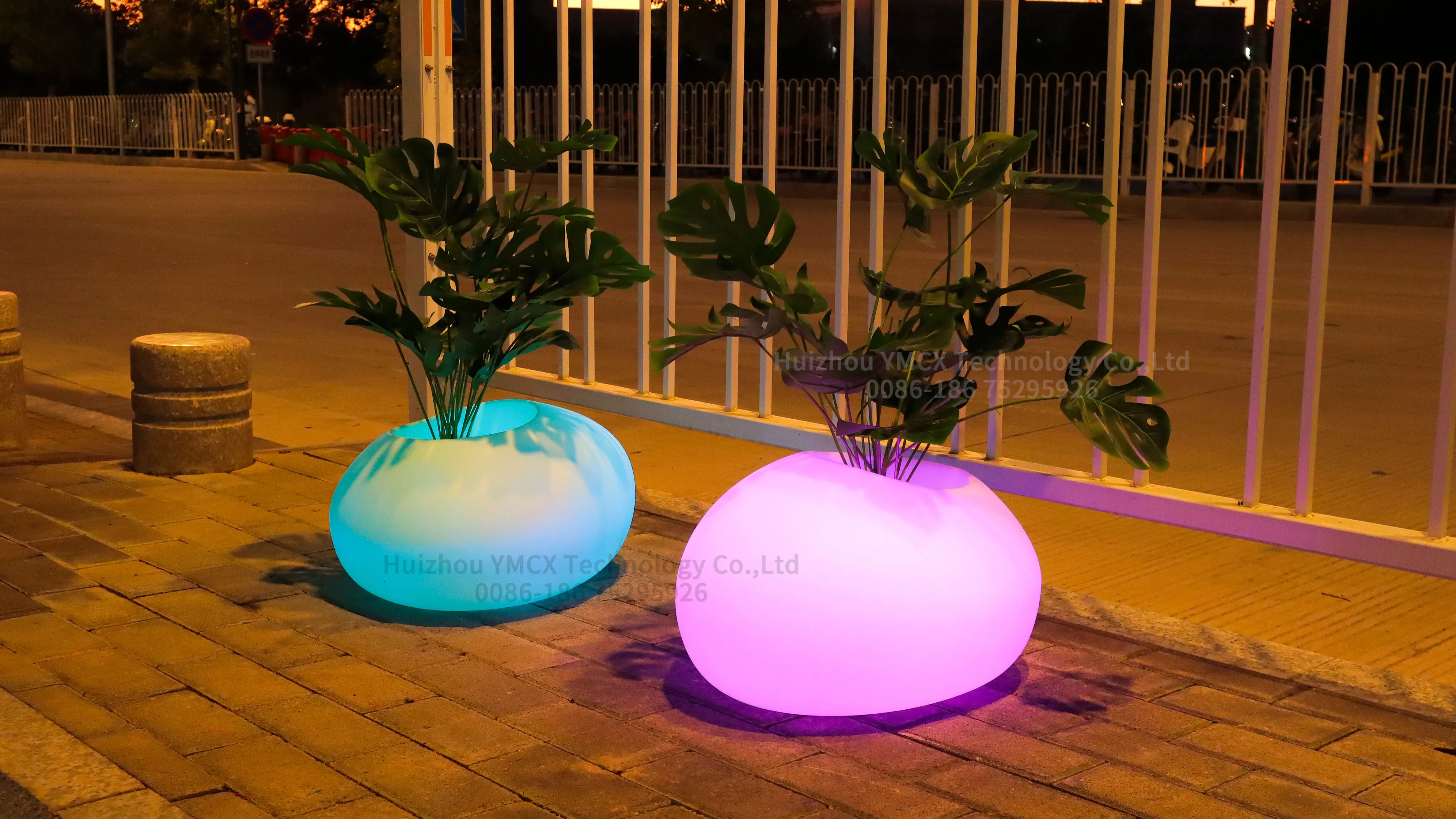 Led Flower Pot Plastic Outdoor Illuminated Planter