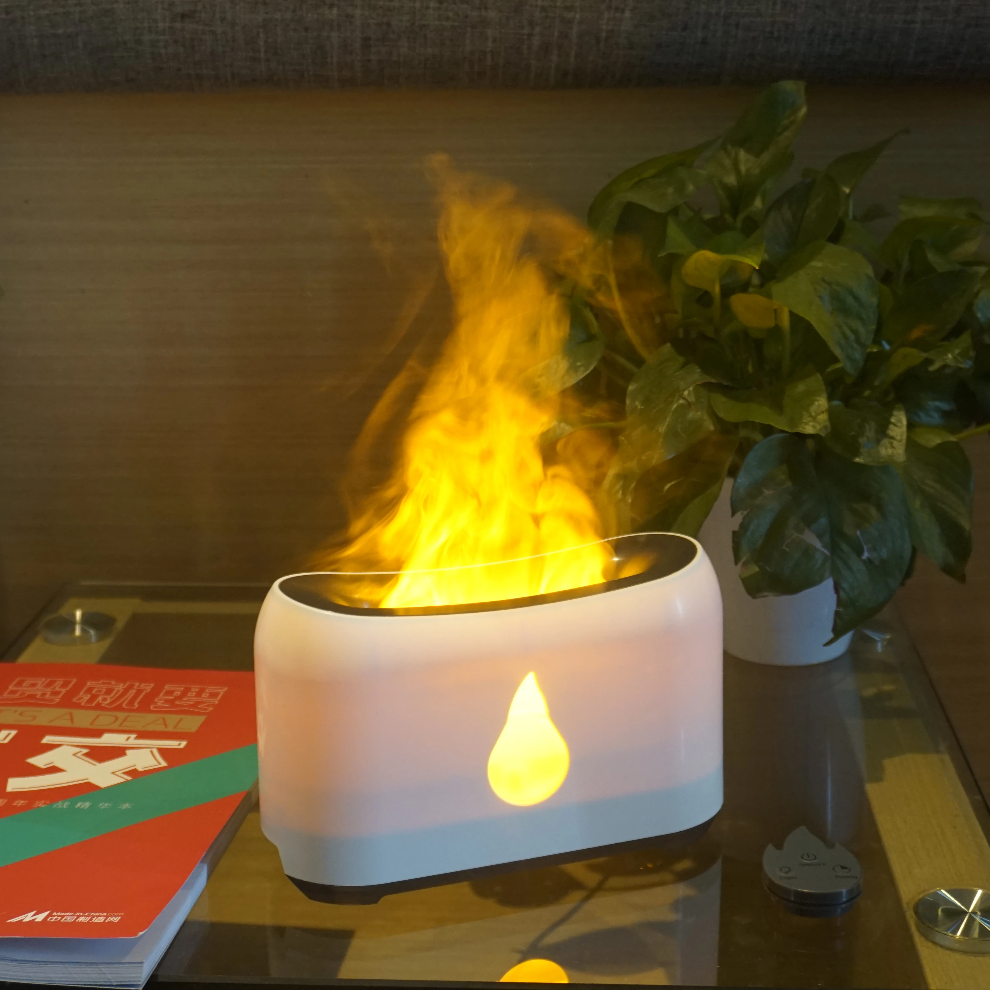 New Popular Simulation Flame Aroma Essential Oil Diffuser 3D Flame Diffuser Air Humidifier
