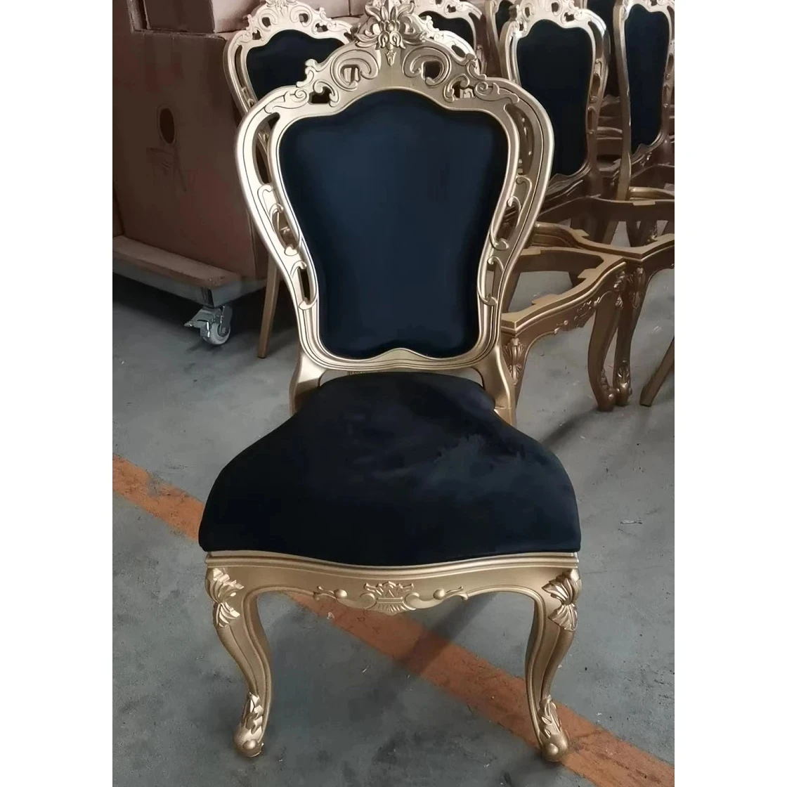 Rental Stackable Louis Banquet Chairs for Hotel and Restaurant Hall Using