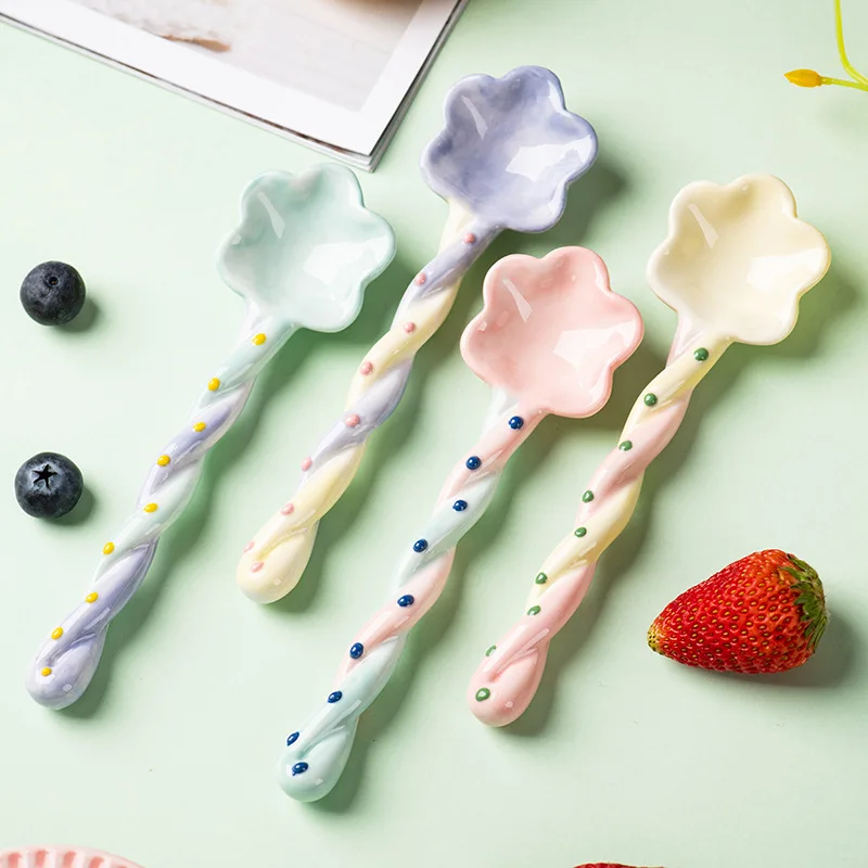 Wholesale Ceramic Cute Coffee Spoon Long Handle Feeding Tea Dessert Ice Cream Ceramic Spoons