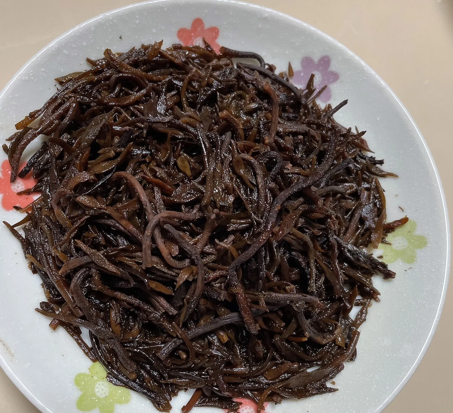 Купите жевательную закуску с хорошим вкусом сушеные на солнце водоросли hijiki сделано в