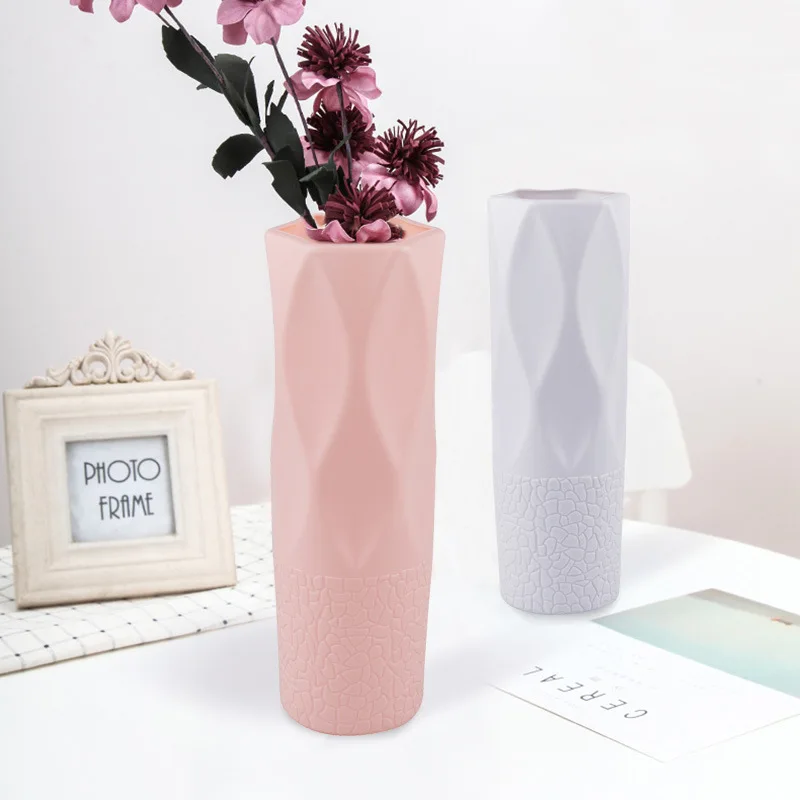 
Wholesale Unbreakable Ceramic Look Plastic Artificial Flowers Vase for Home Decor,Minimalist Style Flower Arrangement Container 