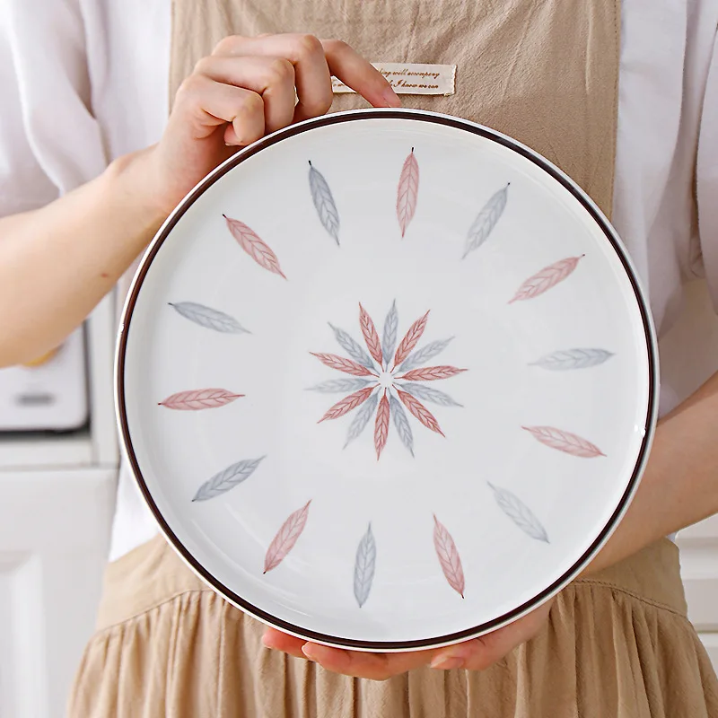 Hot Selling Nordic Style Leaf Pattern White Ceramic Household Dinnerware Set