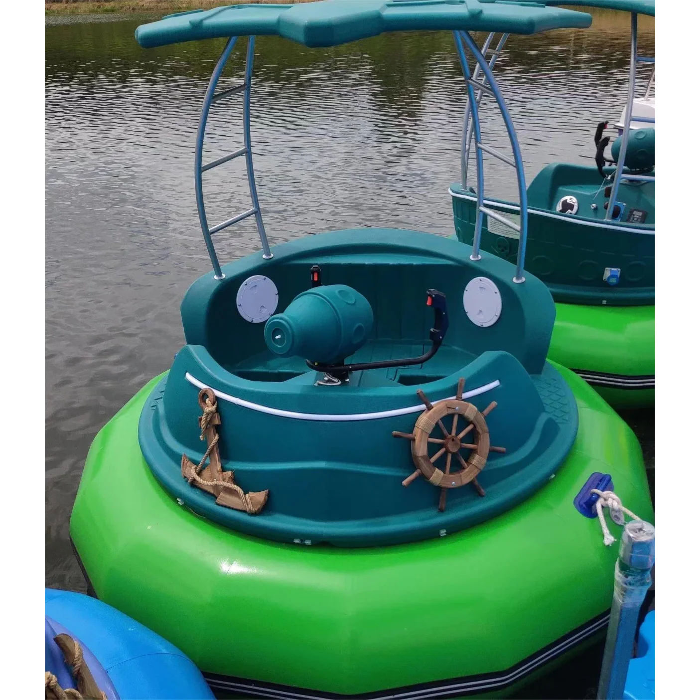 Wholesale customized water summer holiday battery adult electric inflatable bumper motorized inflatable electric bumper boat