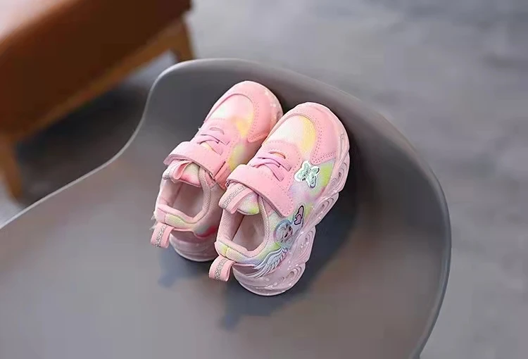 New Design With Bright LED Light Laces Wings Kids Shoes Boys And Girls Outdoor Comfort Walking Kids Casual Sneakers