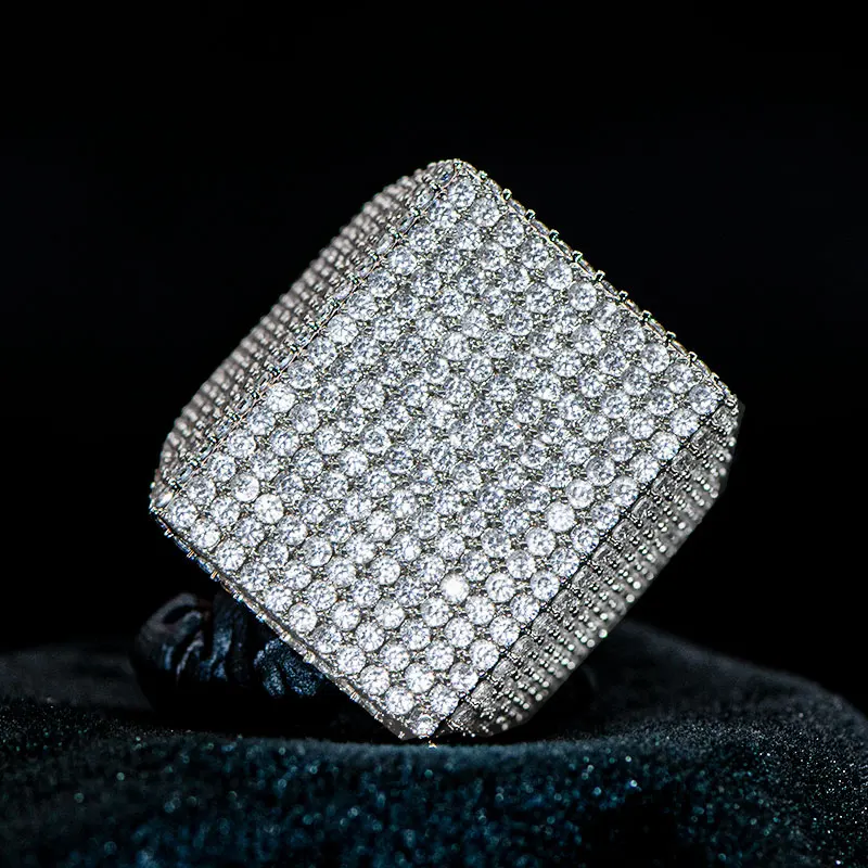 Real VVS Diamond White Iced Out Fashion Luxurious Natural Bagutte And Round Diamond All Hand Setting Hiphop Ring For Woman Men