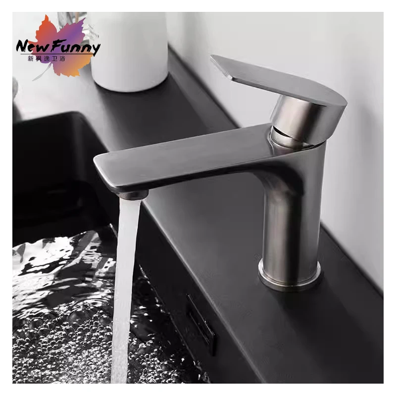 Wholesale Custom Silver Easy Installation Bathroom Corrosion Resistant Sink Faucet Faucet Durable Stainless Steel Faucet