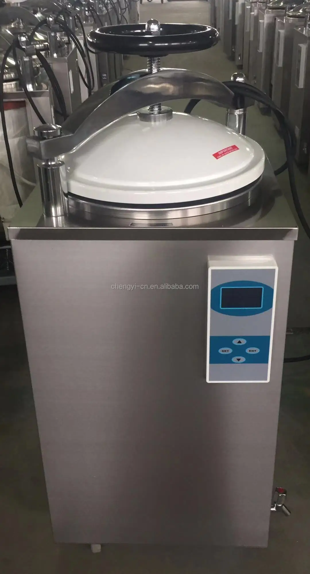 35 liter vertical steam autoclave sterilizer LS-35HD with 0-99 min timer