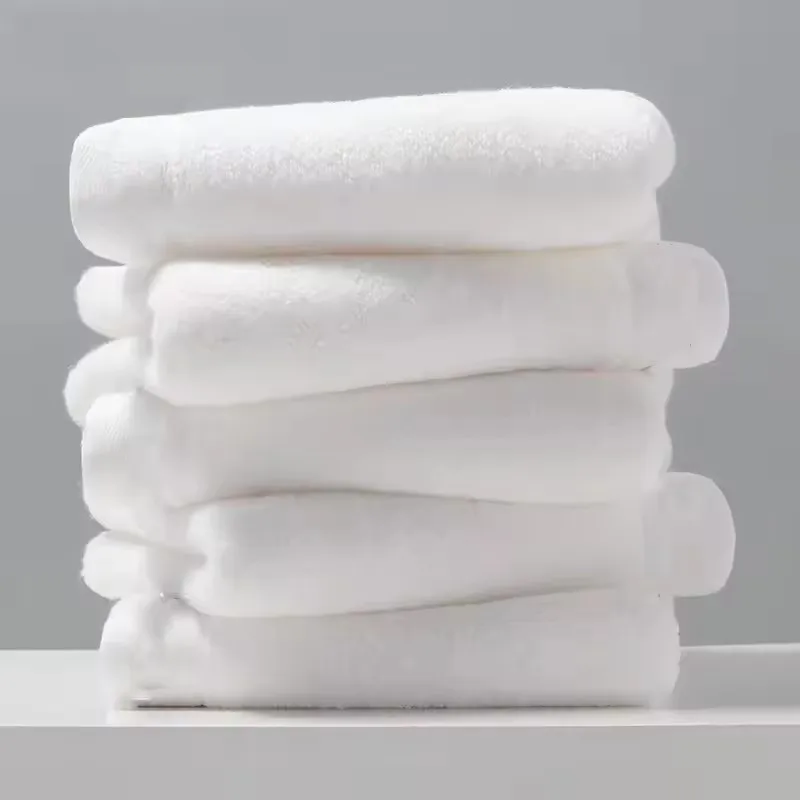 Customized 100% cotton hotel bed with luxurious five-star LOGO embroidered bath towel