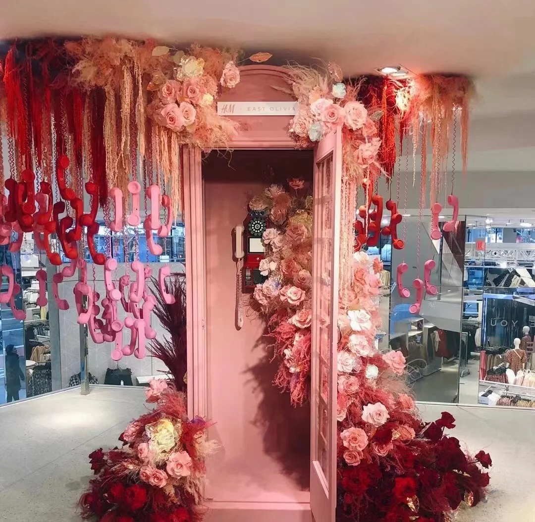 Custom British Telephone Booth With DIY Artificial Flower Display Cabinet Tinplate Floral Phone Booth
