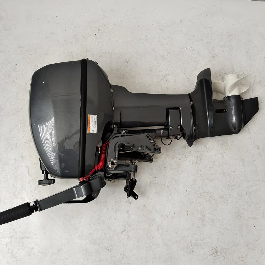 UM Professional Equipment 246 CC 2- Stroke 18HP Outboard  Motor For Sale