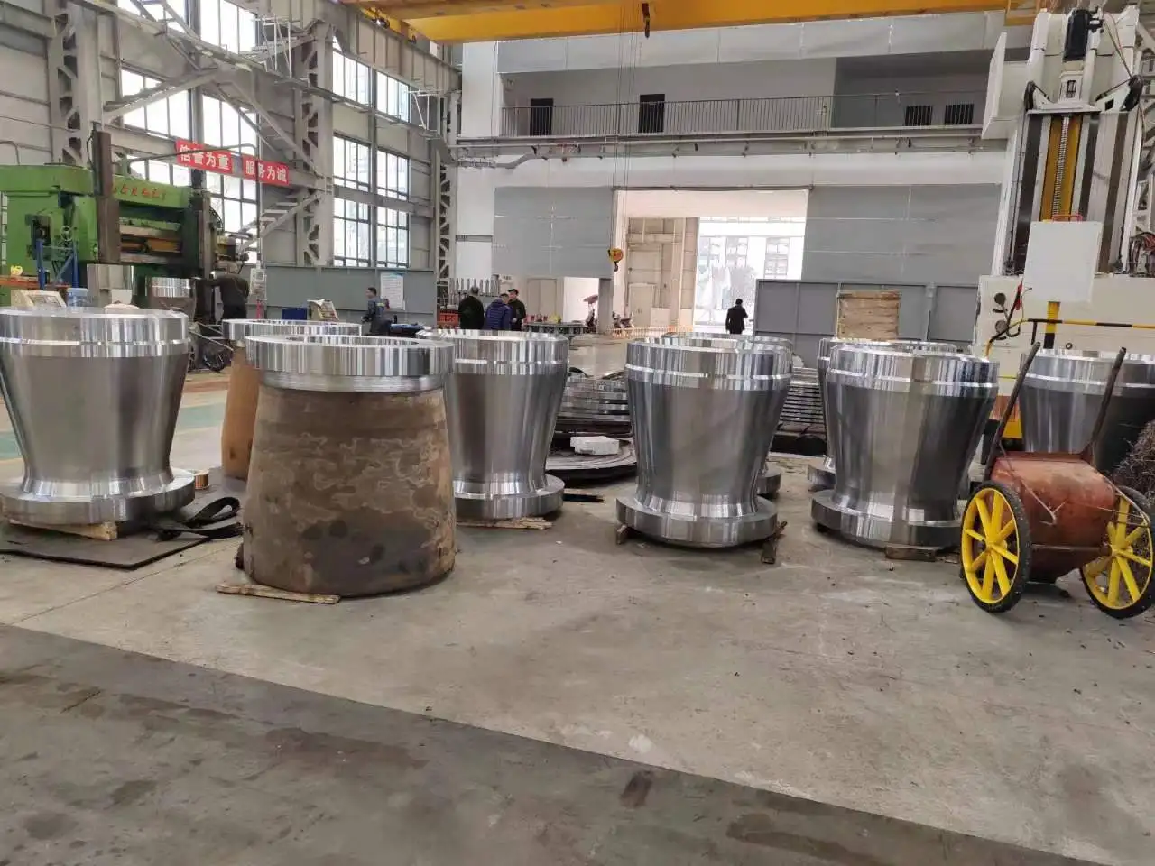 C45 4130 4140 42CrMo4 4340 грубая обработка и UT JIS EN ASME ASTM гидравлическая втулка цилиндра кованая