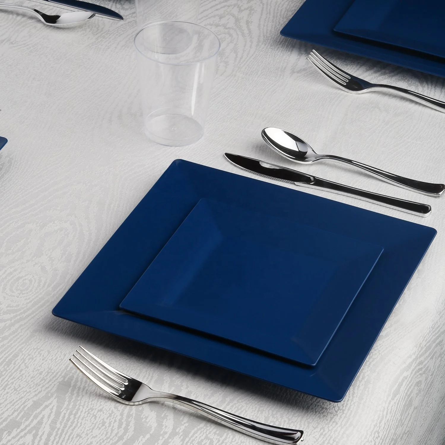 Disposable plastic plates party supplies kits cutlery plastic disposable tableware