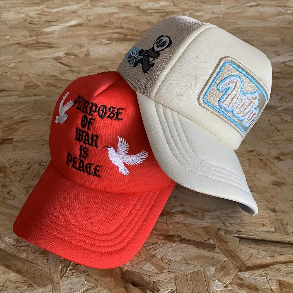 Customized high quality embroidered trucker hat screen printing trucker hat thermal transfer plain weave ordinary five-panel tru