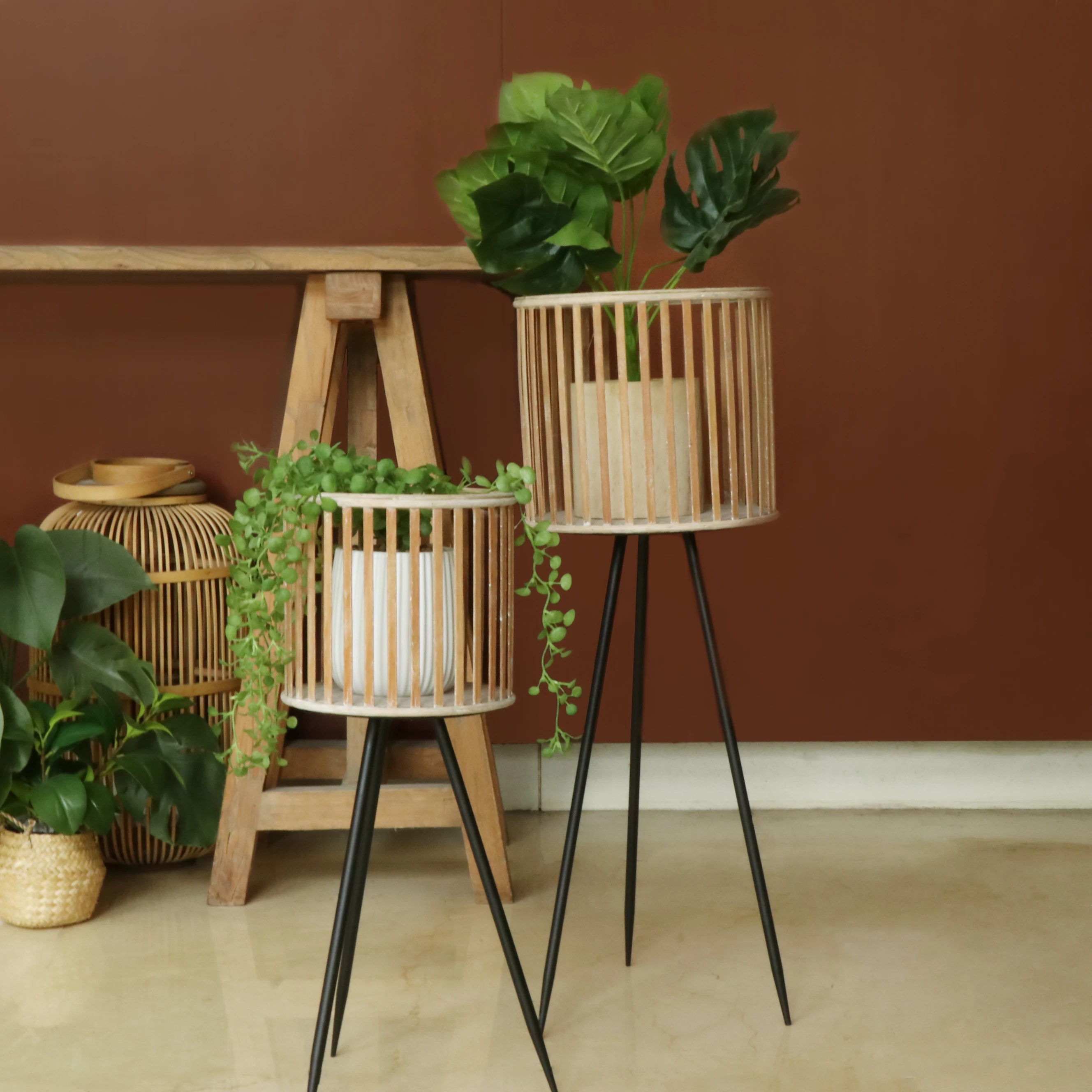 New Type Nature Rattan Furniture Creative Planter With Metal Stand Rattan Plant Stand