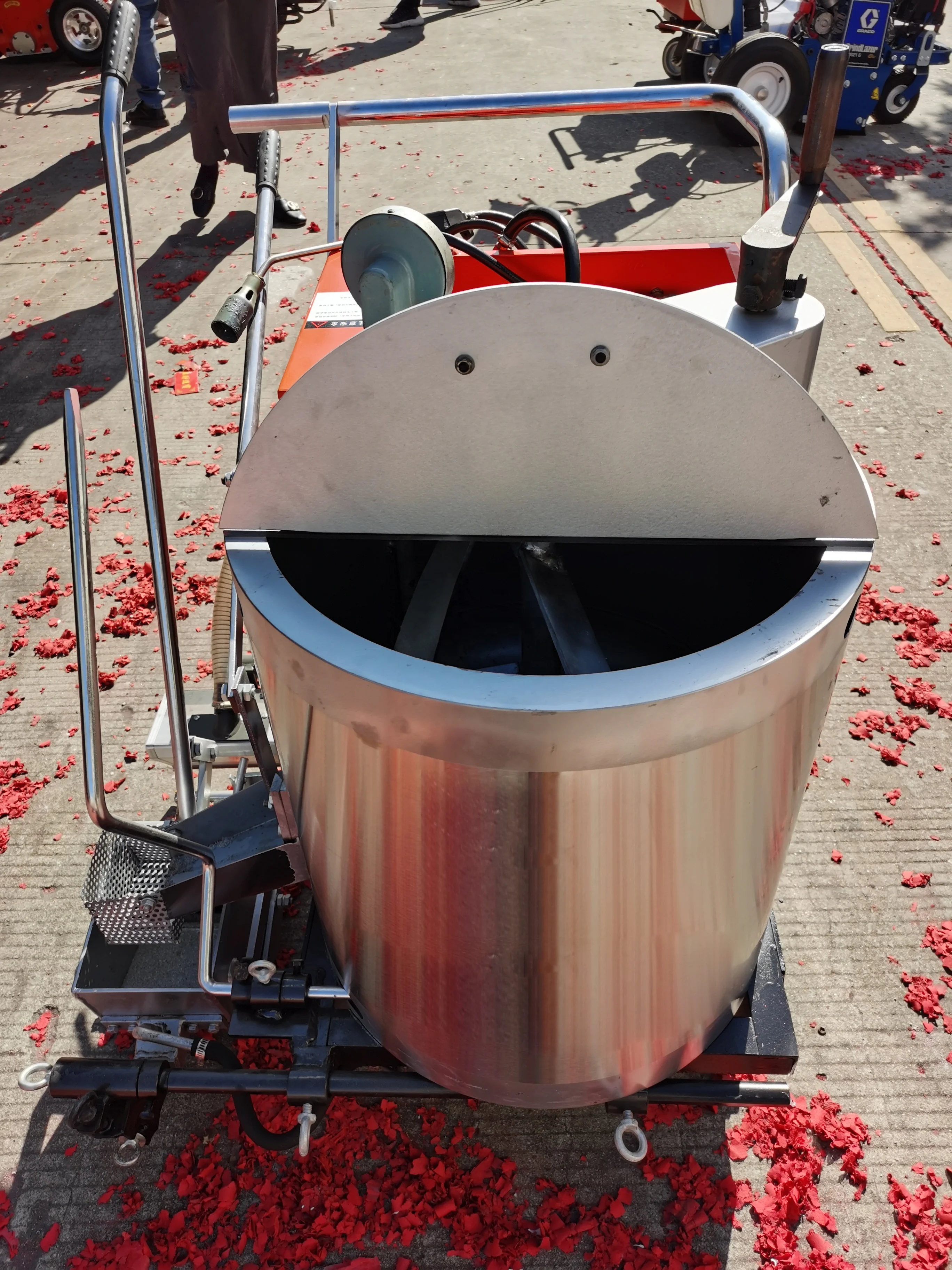 ISO9001 factory 10cm size of shoe thermoplastic road marking equipment for road  line painting marking street paint machine