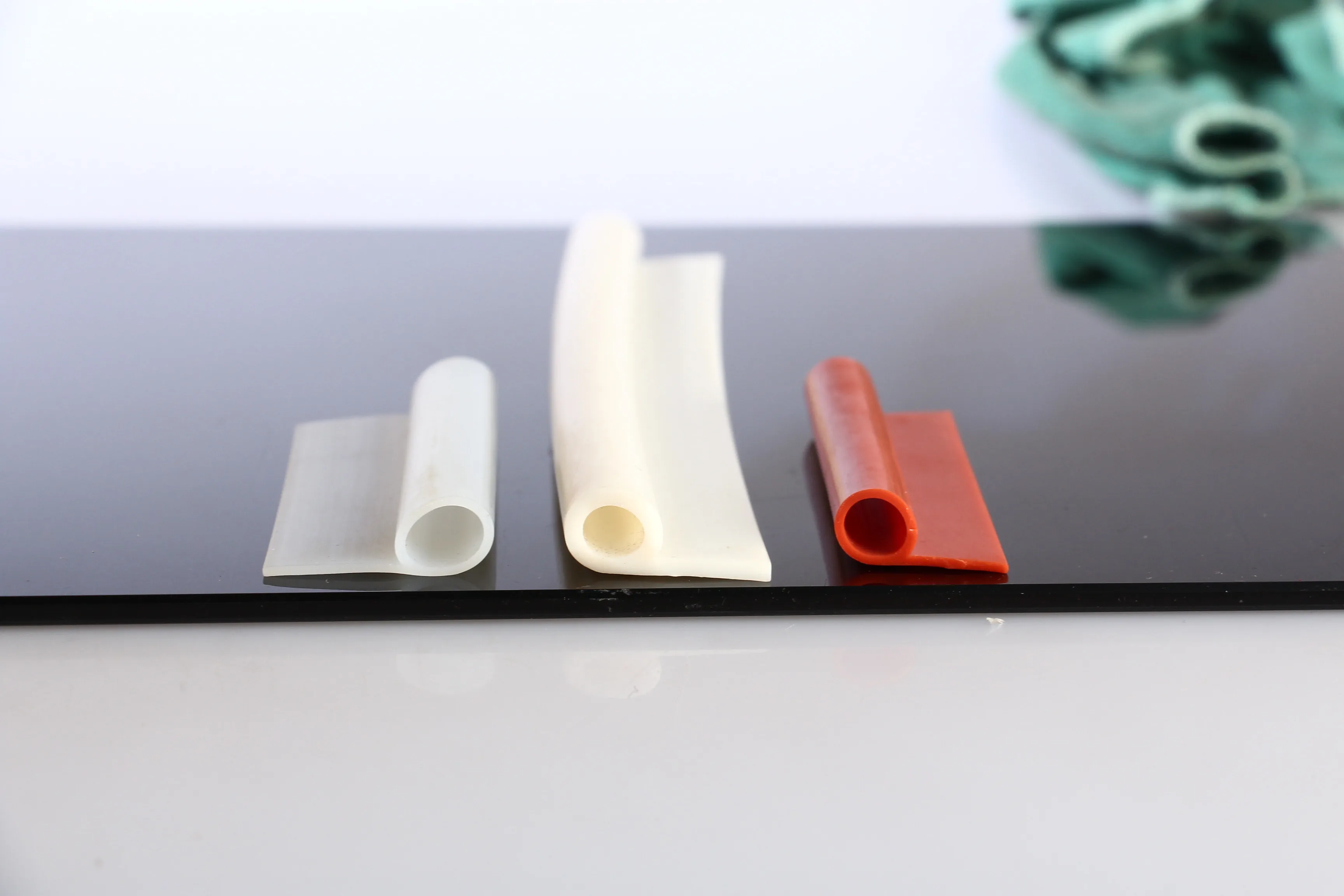 P type silicone door rubber sealing strip