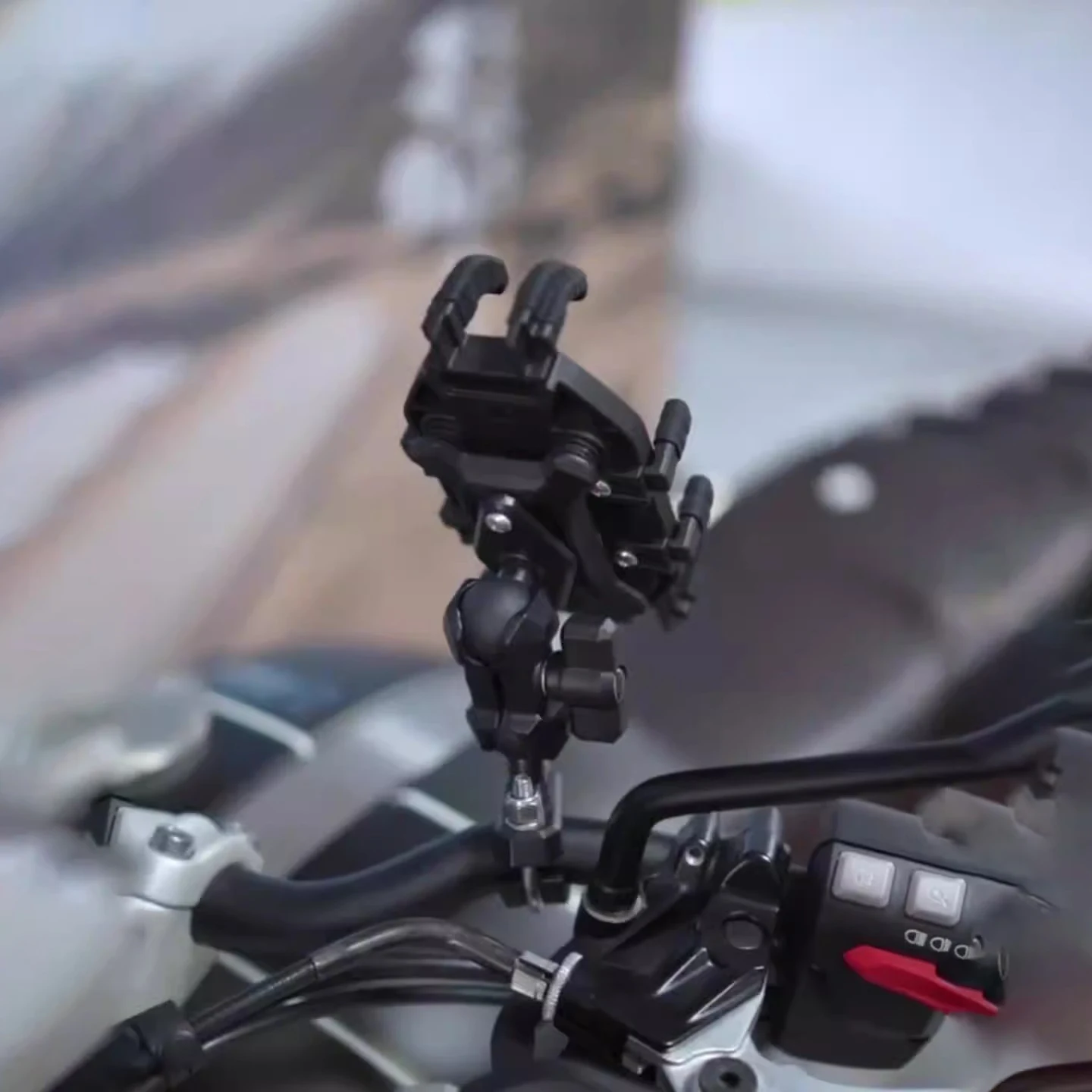 Easy to install Adjustable anti Shock Absorber support Mobile Phone Holder for Motorcycle Bicycle