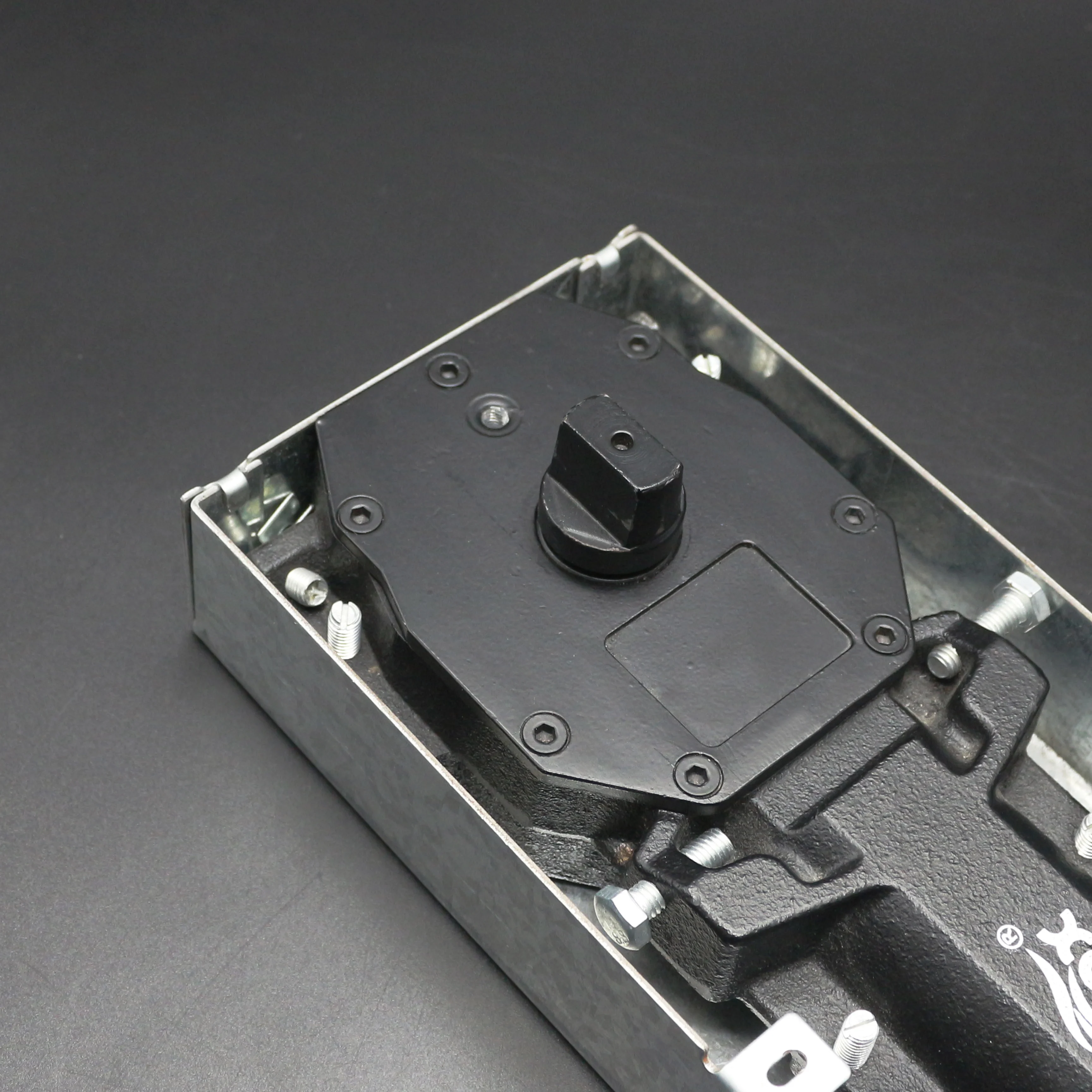 Concealed 105 degree open door closer pivot floor hinge for glass door