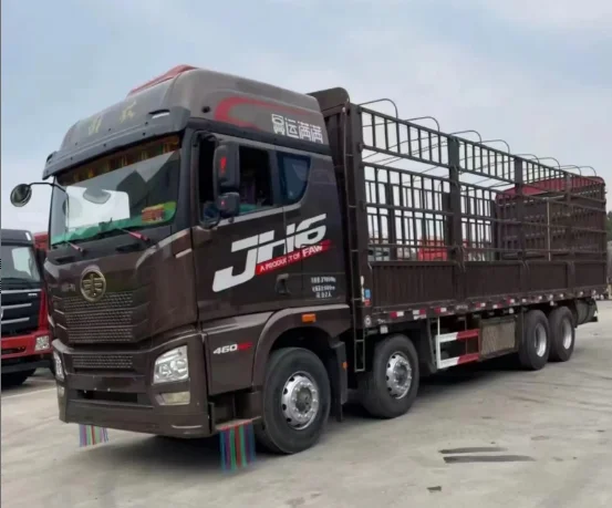 Used Cargo Truck China Brand Faw JH6 8x4 Heavy Lorry Truck Diesel Engine Euro V 460 HP Origin