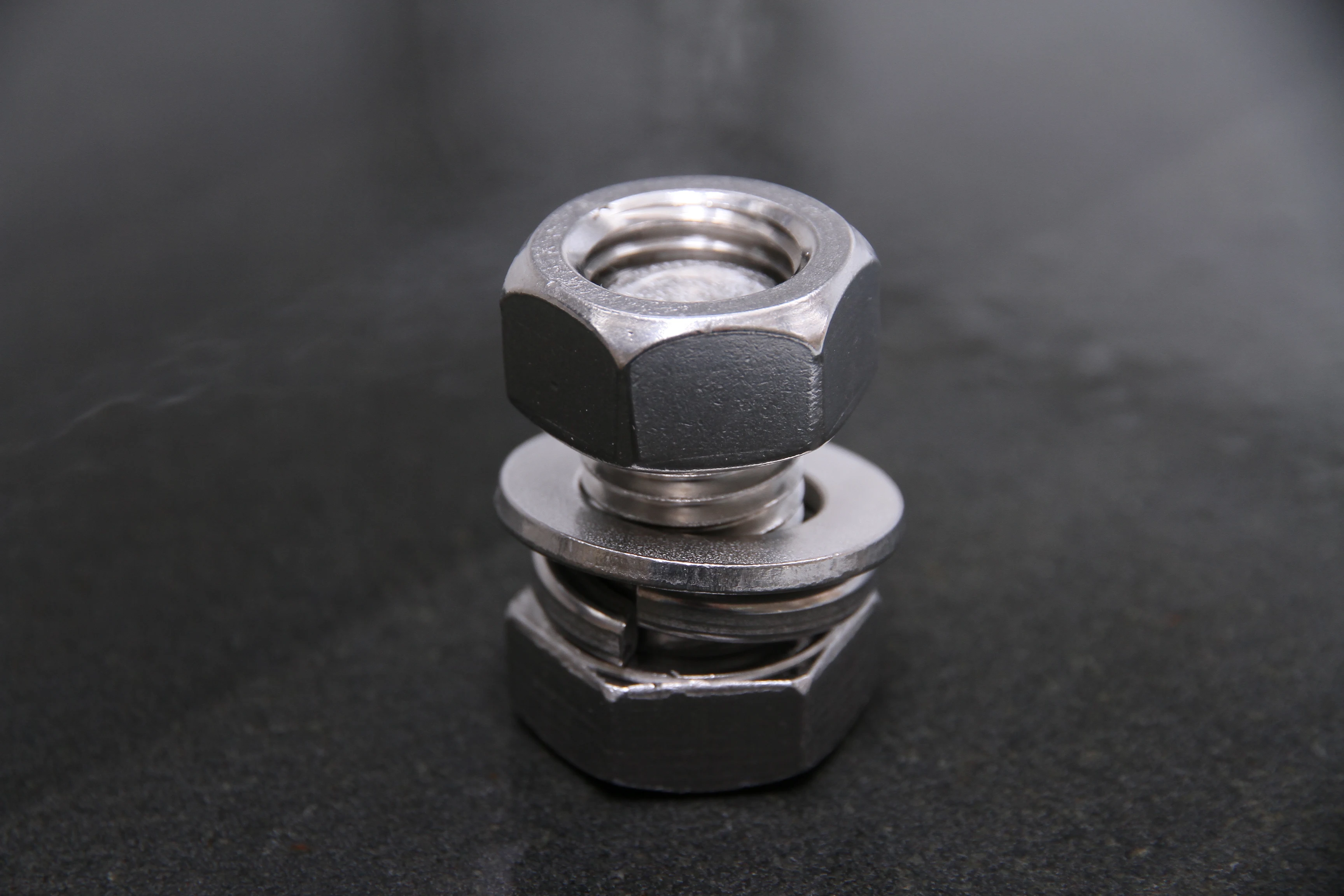 Factory Direct Zinc Plated Self Finish Hex Lock Nut Bolt and Nut Head High Quality Hex Bolts and Nuts