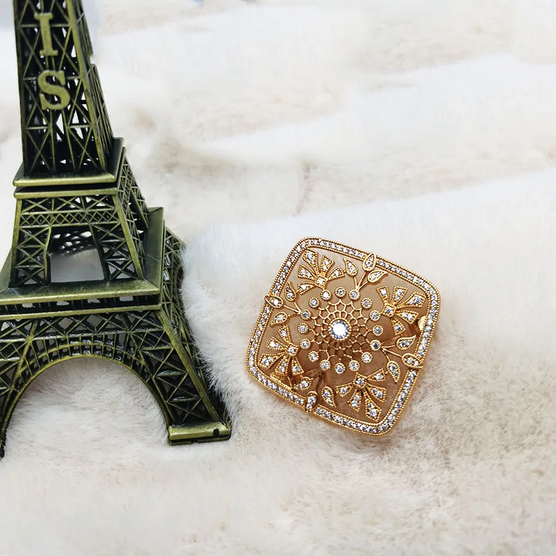 Nail Insertion Hollow Diamond Brooch ZIRCON Brooches Brass 24K Real Gold Plating Brooch Pins