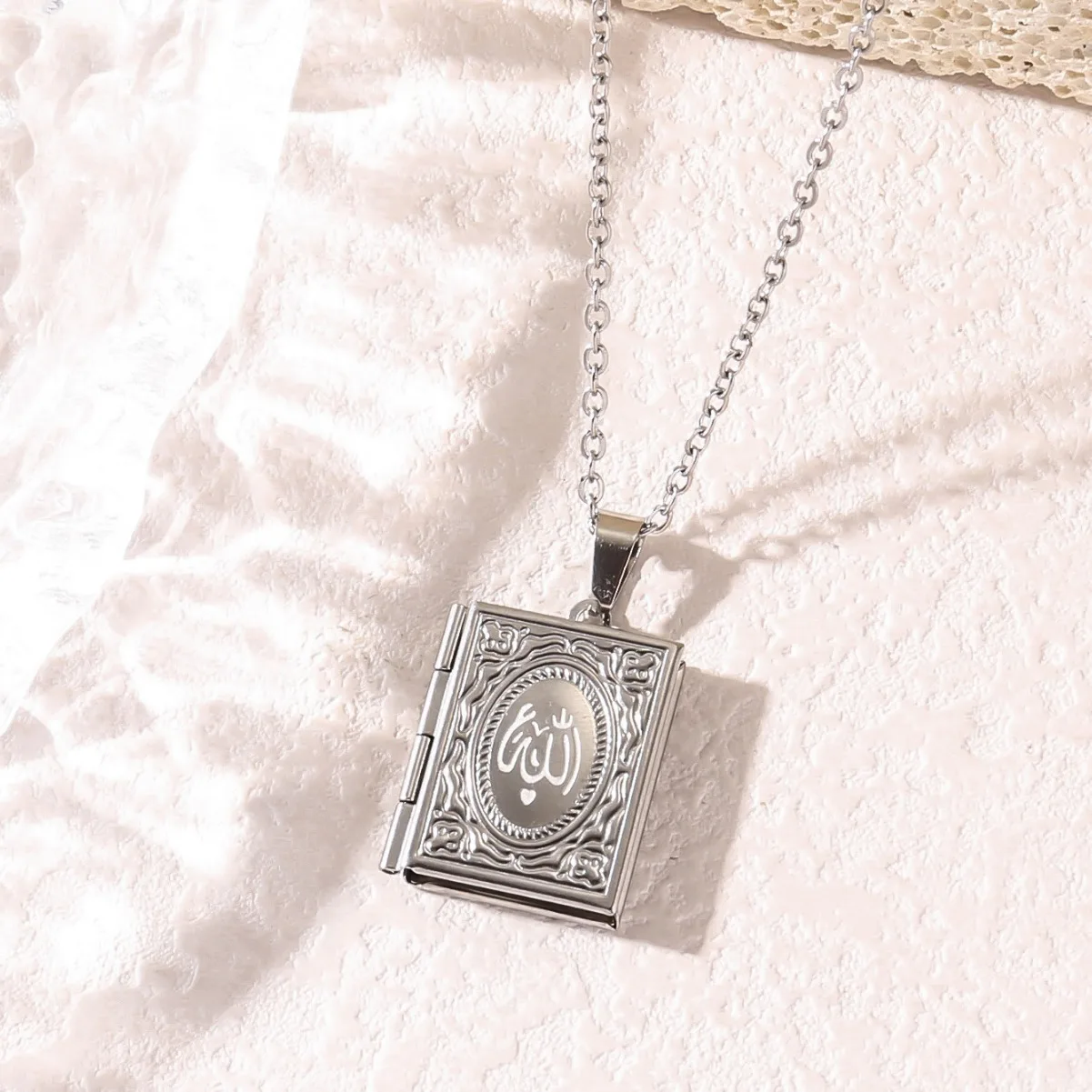 Hot Sale Stainless Steel Islamic Arabic Necklace Personalized Open Photo Frame Necklace Muslim Pendant Jewelry For  Men Women