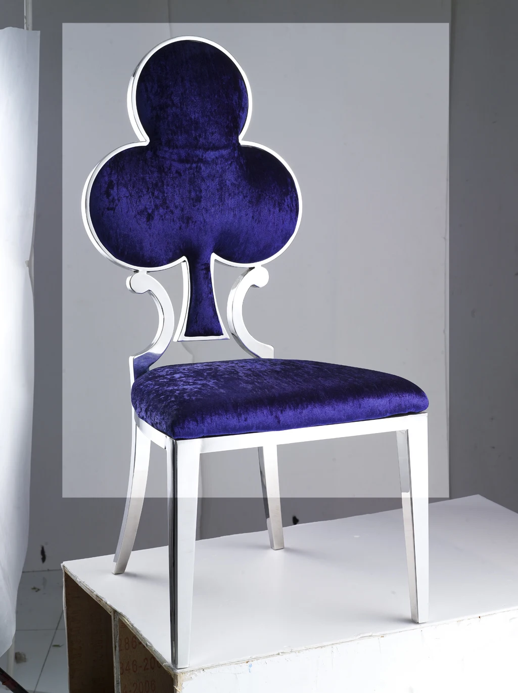 Poker Design Metal Dining Chair B8067