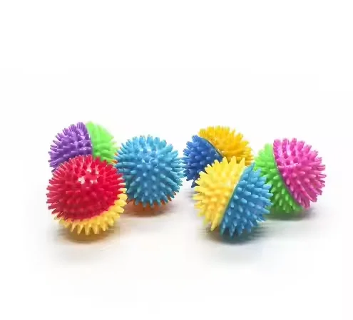 Hot Sale Eco-Friendly Sustainable TPR Rubber Dog Chew Toy Squeaky Thorn Ball for Small Animals Bite Resistant Molar Ball