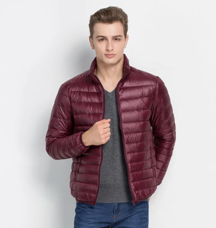 Стеганый мужской пуховик на зиму, с черными вставками и бриллиантами