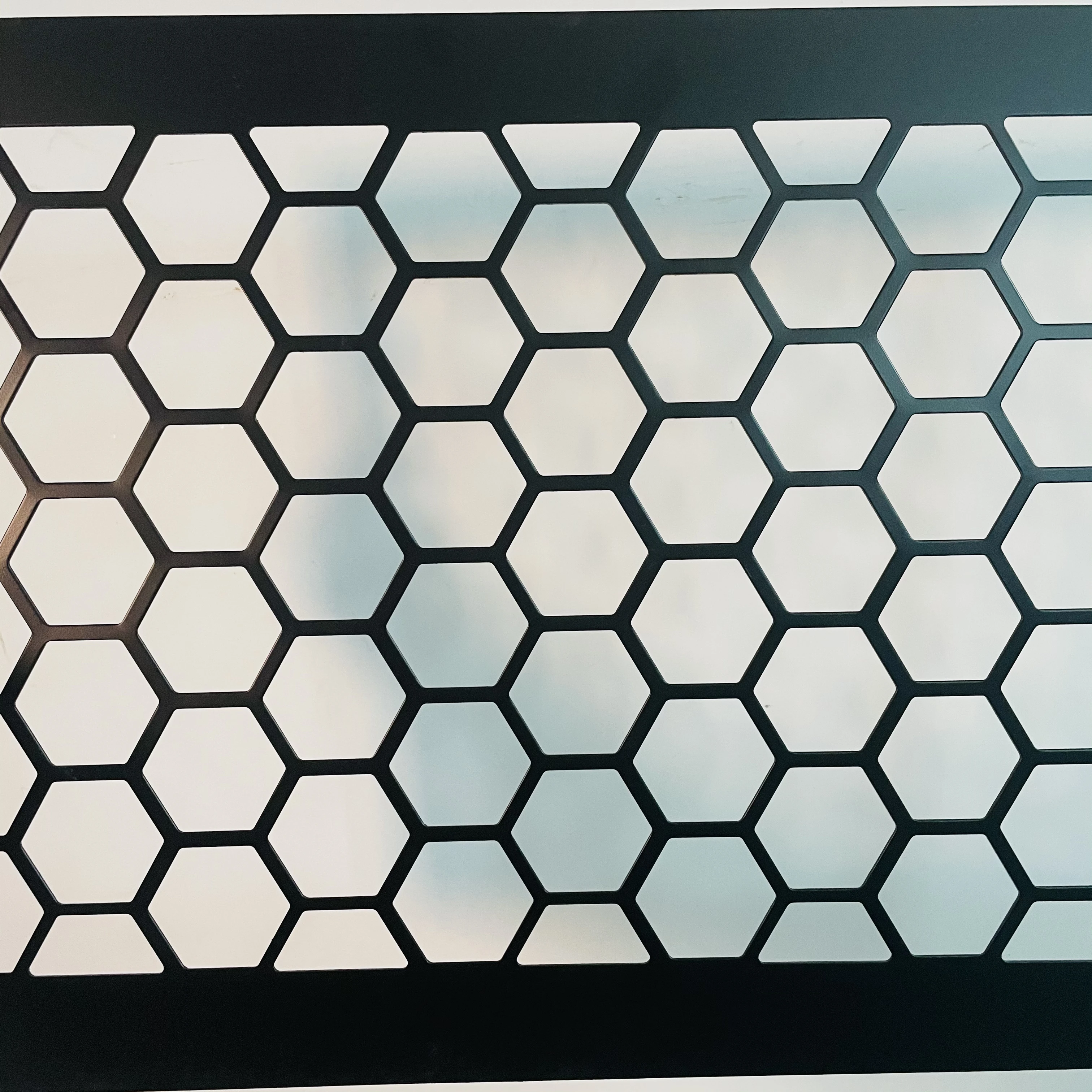 Aluminium round hexagonal perforated metal sheet for exterior wall decorative