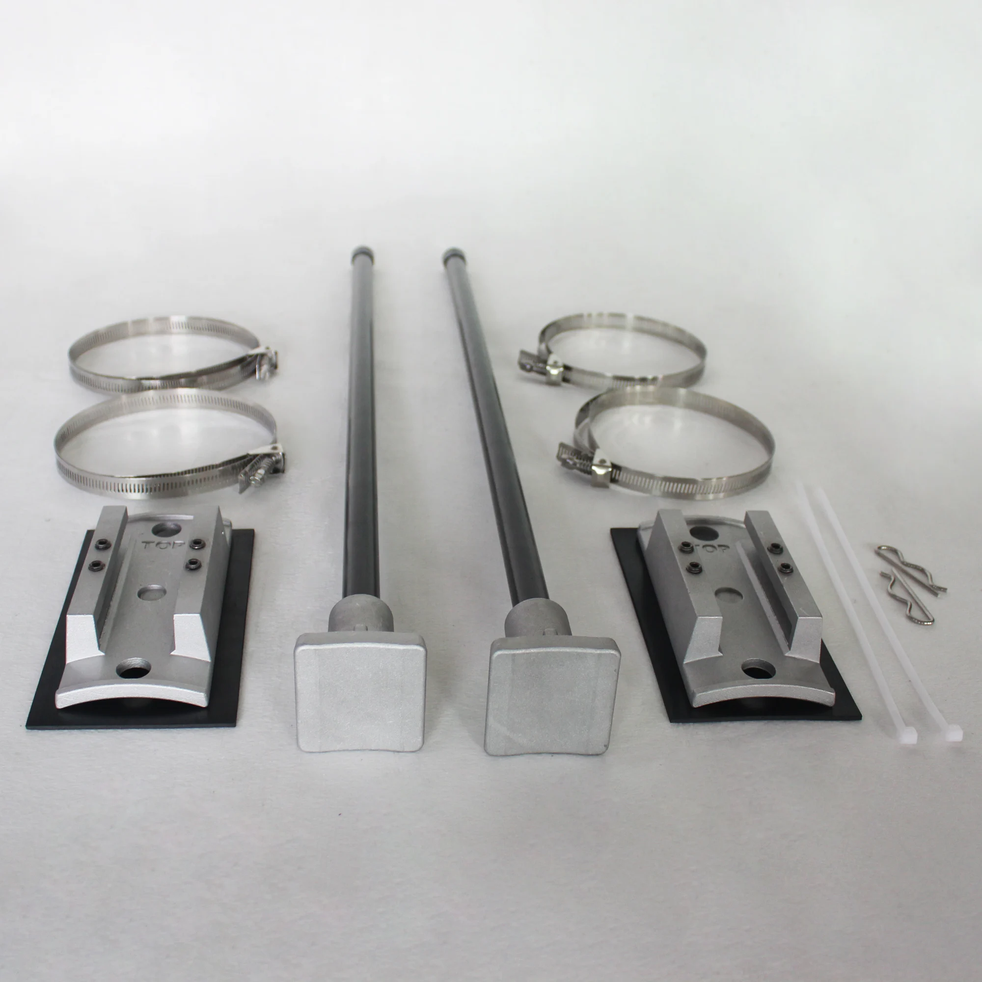 Easy install advertising banner bracket