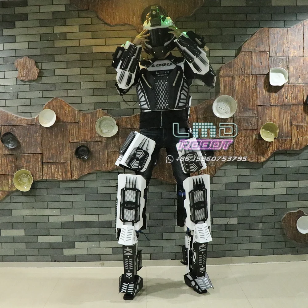 ledmundo stilt walker robot led 4.jpg