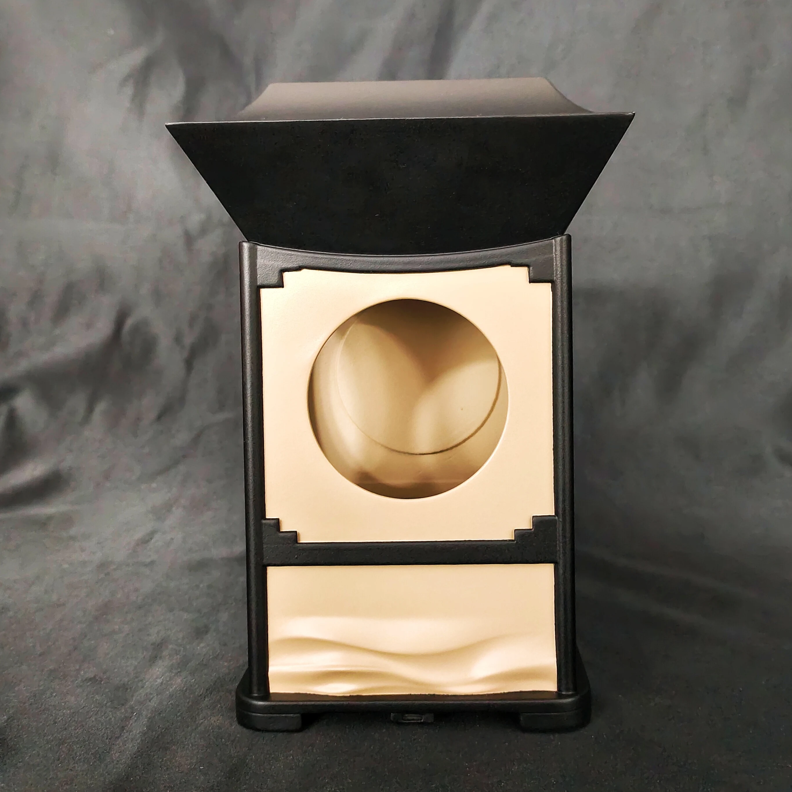 Подвесные часы с