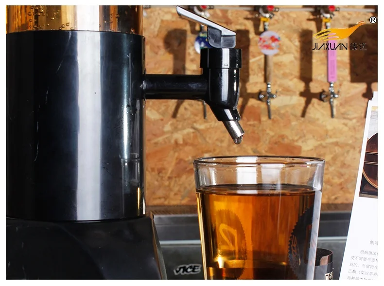 Wholesale 1.5/3L Beer Beverage Tower Beer Tower Drinks Dispenser With Ice Tube&Led Light