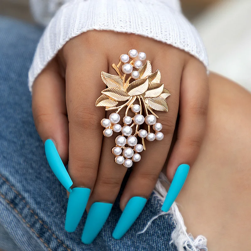 Personalized Exaggerated Jewelry Wholesale Customization Geometric Irregular Party Banquet Pearl Lady Gold Ring