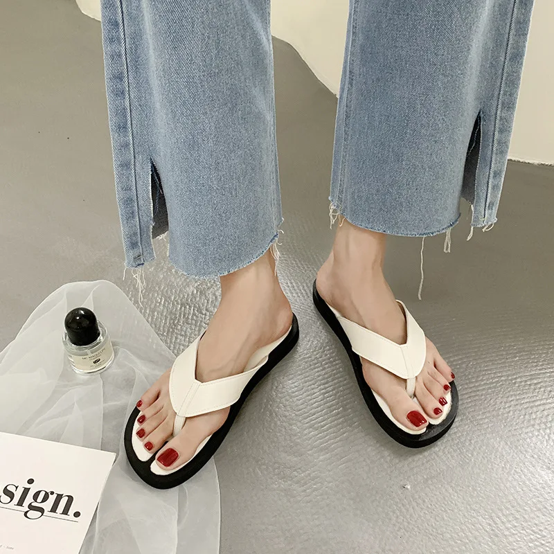 Hot sale explosion Wholesale 2022 summer ins trend beach casual small fragrance  flip-flops slippers women