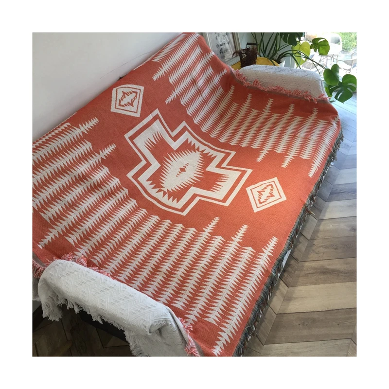 Custom Decorative Super Soft Woven Throw Wall Hanging Jacquard Woven Tapestry Throw Blanket For Bed Cover Throw Tassel Blankets