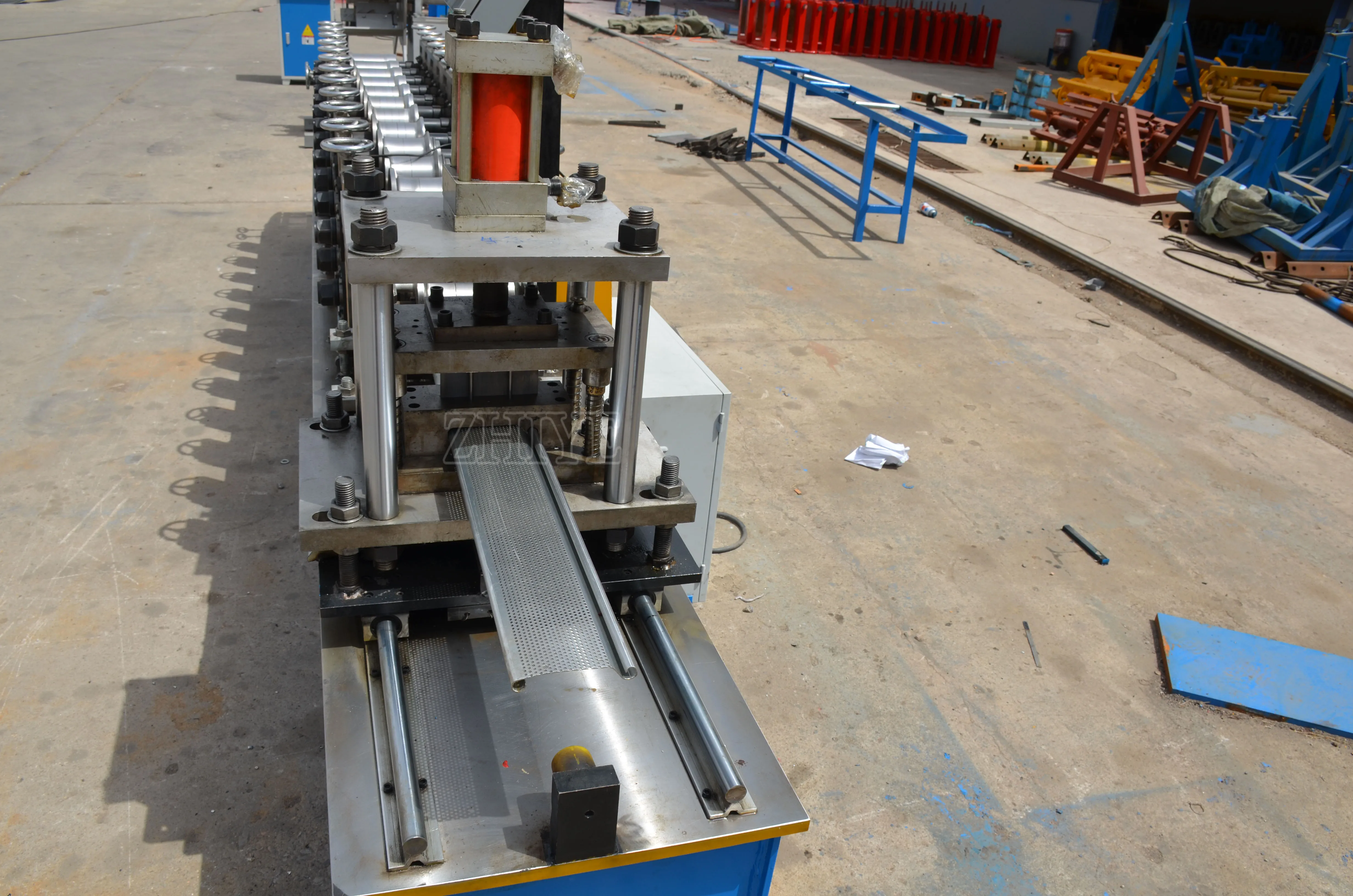 automatic roller shutter door slat roll forming line/Aluminum Shutter Roller Door Frame Cold Forming Machine