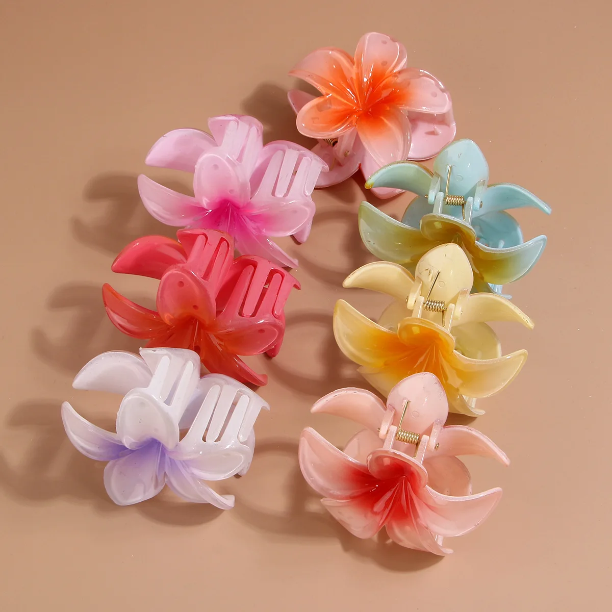 Wholesale Spring Summer Beach Vacation New Ins Beautiful Plumeria Flower Hair Claws Women Hibiscus Hawaiian Frangipani Hair Clip