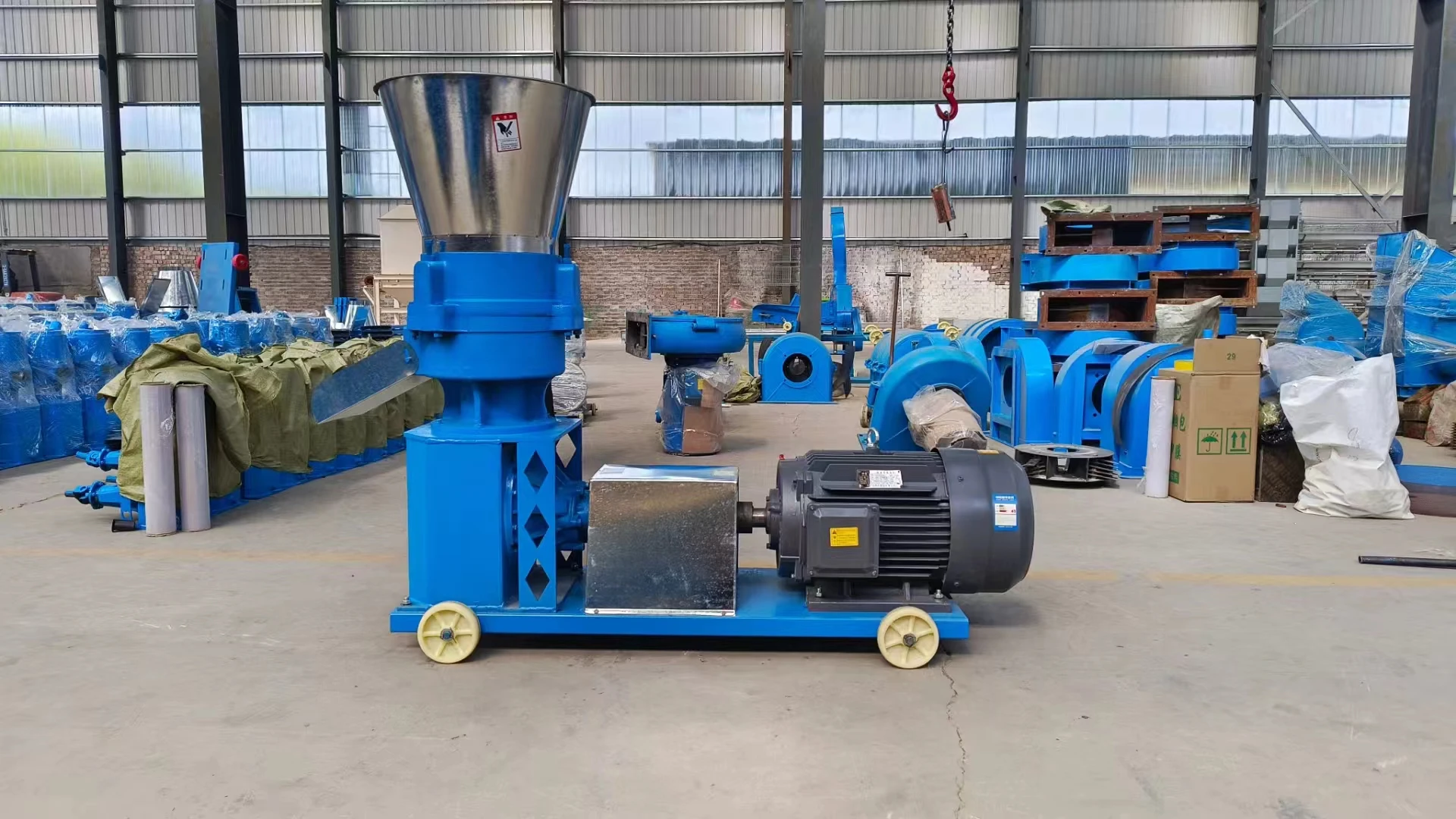 Diesel Granule Fertilizer Granulator Machine Flat Die Straw Fodder Pellet Machine For Farm