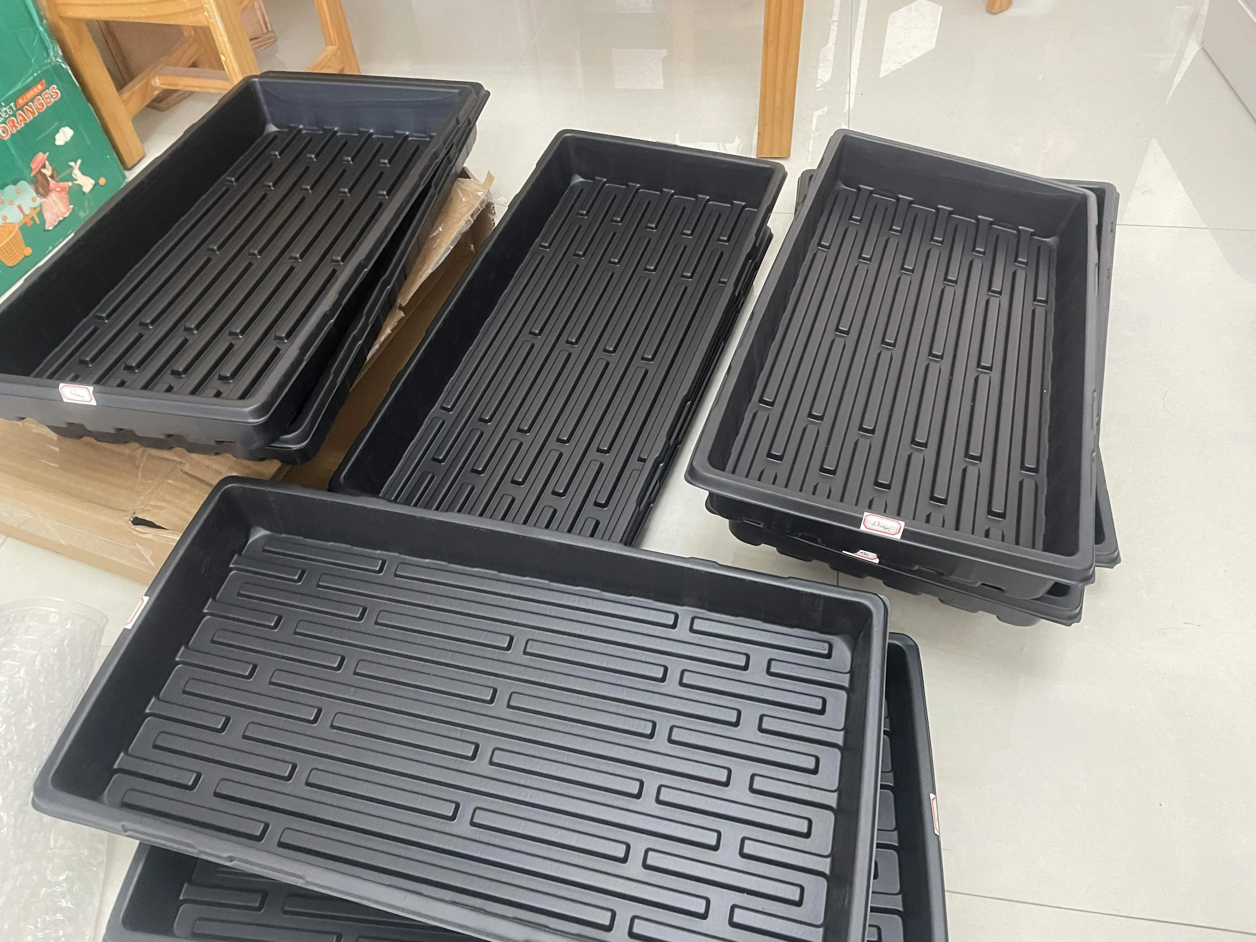 Indoor nursery propagation hydroponics barley non porous fodder tray