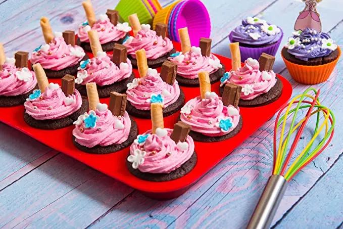 Cheap Price Wholesale Custom Silicone Muffin pan Bakeware Set  Silicone Cupcakes Molds