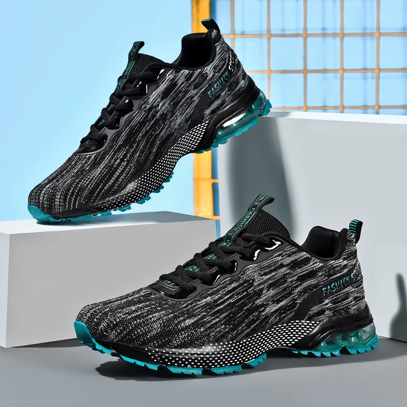 Large Capacity  Shoes White For Men Slip On Canvas Shoes Snacker Shoes For Men