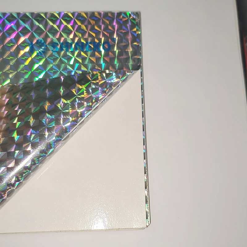 free sample high quality 12/15 microns seamless rainbow lamination metalized PET holographic film