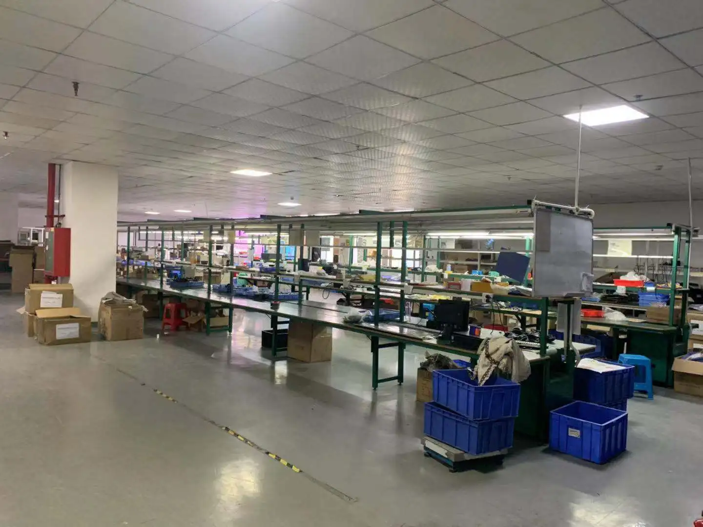 3-in-1 Magnetic Charging Stand Alloy Phone Holder Desktop Portable 3 In 1 Wireless Charger Foldable