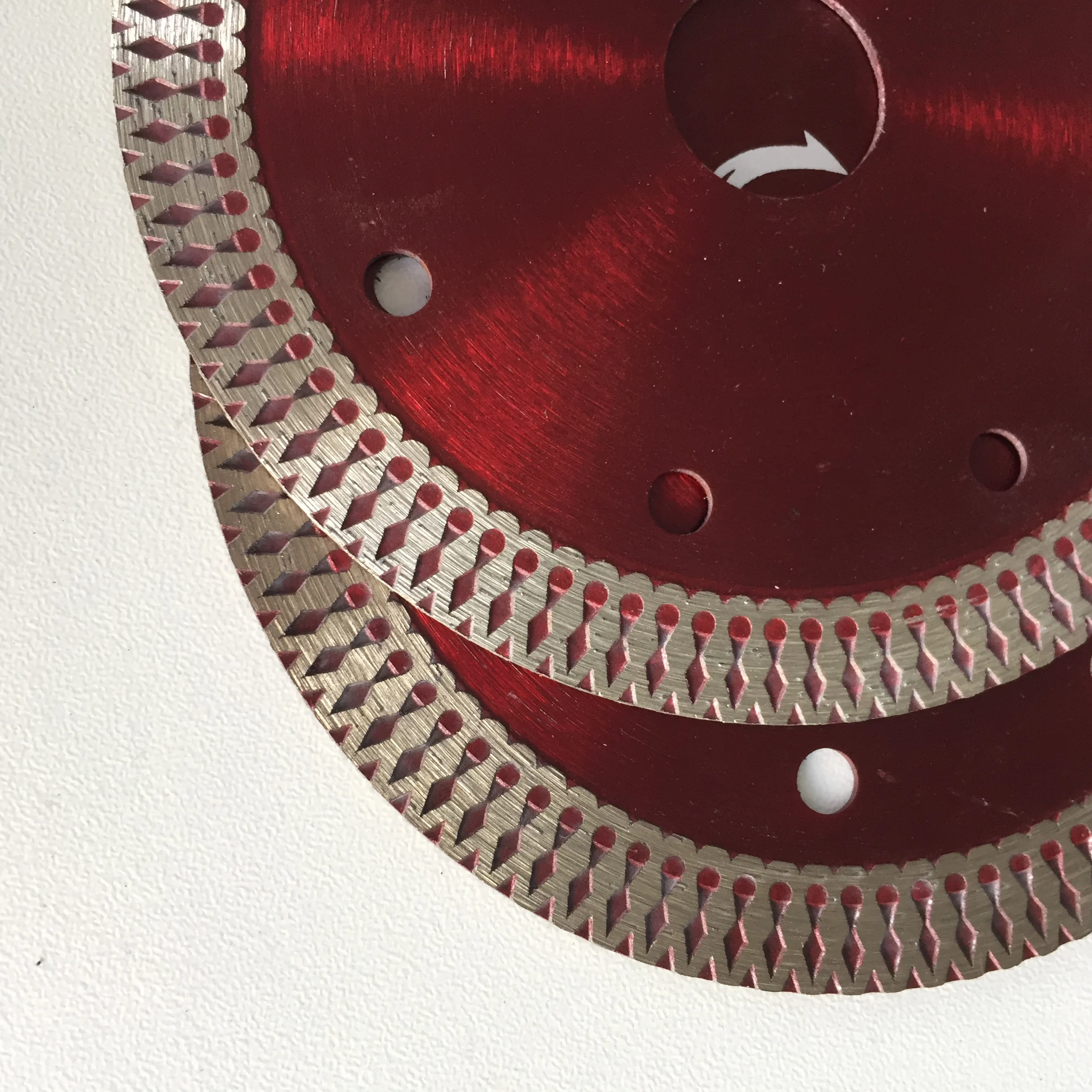 WELLDON 105x1.2x20mm Diamond Saw Blade ripple Ceramic Tile Cut Disc Large Hot Press Wheel Sharpen Fast Cut Tile Tools 110mm 1 mm