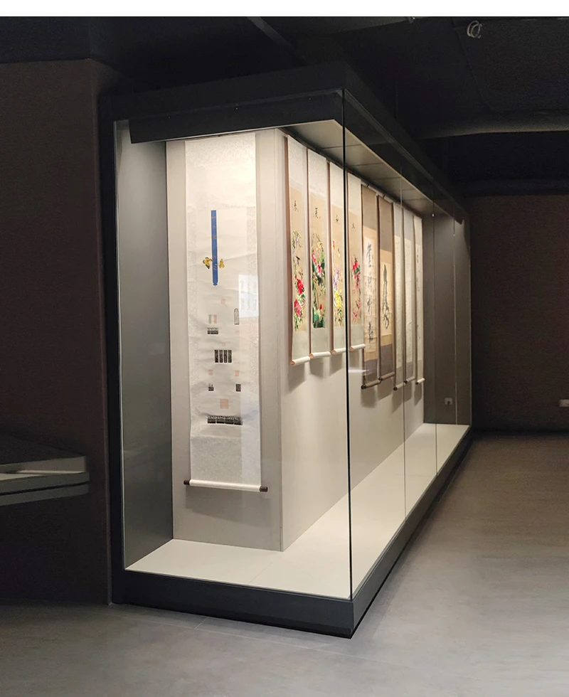Горячая распродажа китайский завод прямые продажи индивидуальный стеклянный витринный шкаф со световым музейным дисплеем